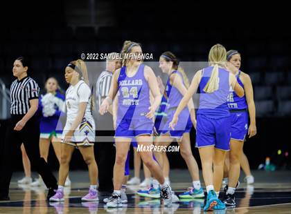 Thumbnail 1 in Bellevue West vs. Millard North photogallery.