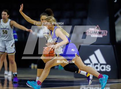 Thumbnail 3 in Bellevue West vs. Millard North photogallery.