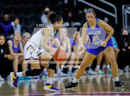 Thumbnail 3 in Bellevue West vs. Millard North photogallery.