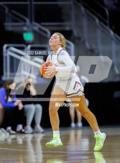 Thumbnail 1 in Bellevue West vs. Millard North photogallery.