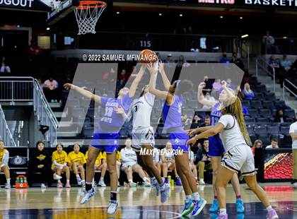 Thumbnail 3 in Bellevue West vs. Millard North photogallery.