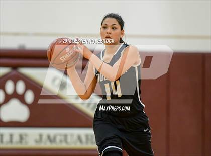 Thumbnail 3 in McMullen County vs. Moulton (UIL 1A Quarterfinal Playoffs) photogallery.