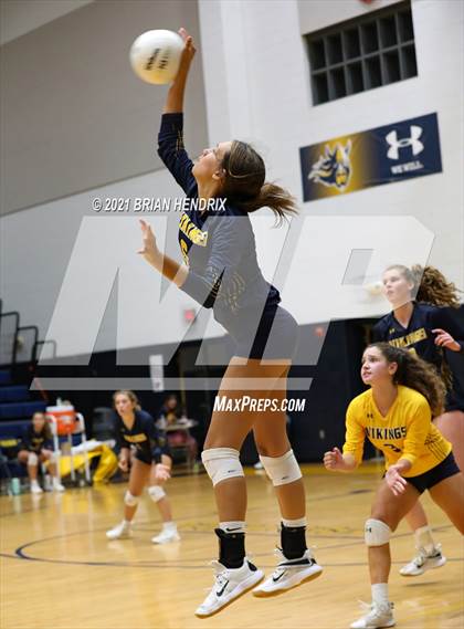 Thumbnail 1 in Davie @ South Iredell photogallery.