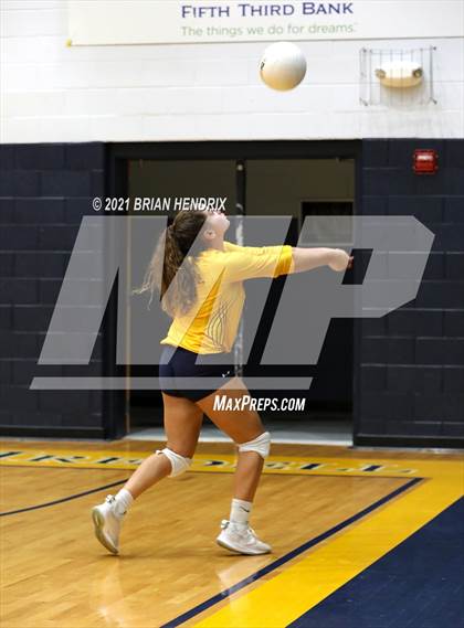 Thumbnail 3 in Davie @ South Iredell photogallery.