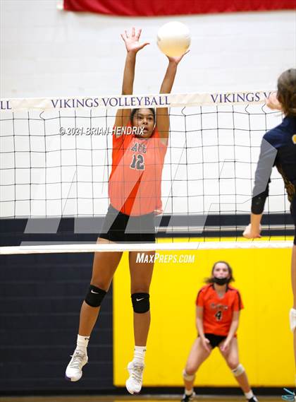 Thumbnail 1 in Davie @ South Iredell photogallery.