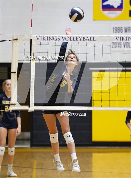 Thumbnail 3 in Davie @ South Iredell photogallery.