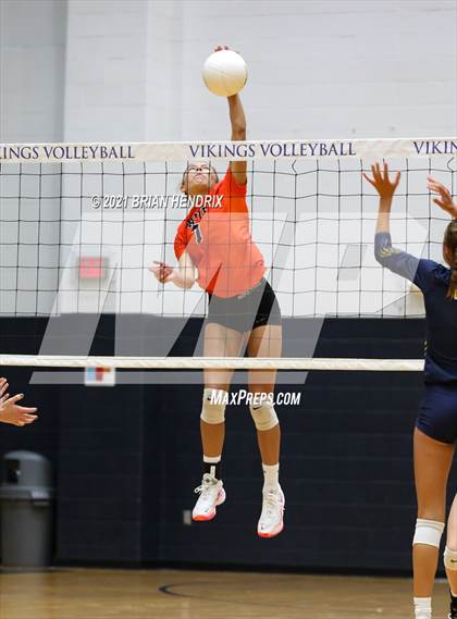 Thumbnail 1 in Davie @ South Iredell photogallery.