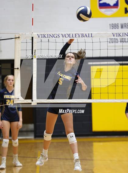 Thumbnail 1 in Davie @ South Iredell photogallery.