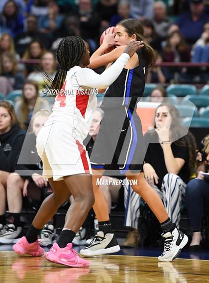 Thumbnail 3 in Highlands Ranch vs. Regis Jesuit (CHSAA 5A Great 8) photogallery.