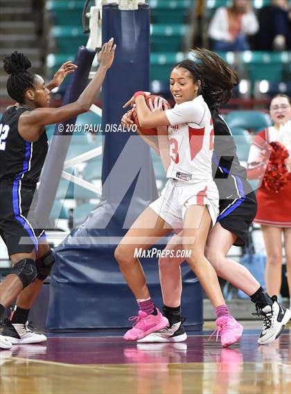 Thumbnail 1 in Highlands Ranch vs. Regis Jesuit (CHSAA 5A Great 8) photogallery.