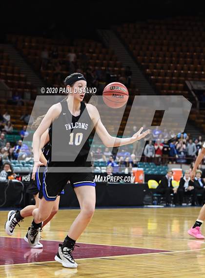 Thumbnail 2 in Highlands Ranch vs. Regis Jesuit (CHSAA 5A Great 8) photogallery.