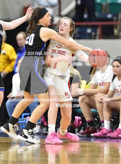 Thumbnail 2 in Highlands Ranch vs. Regis Jesuit (CHSAA 5A Great 8) photogallery.