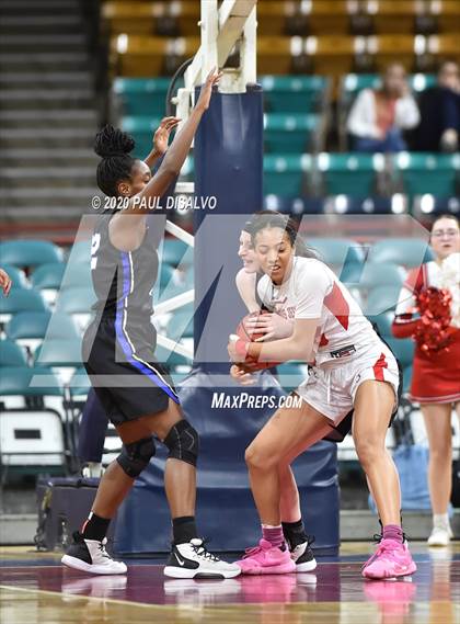 Thumbnail 3 in Highlands Ranch vs. Regis Jesuit (CHSAA 5A Great 8) photogallery.