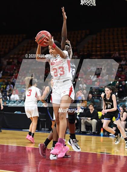 Thumbnail 1 in Highlands Ranch vs. Regis Jesuit (CHSAA 5A Great 8) photogallery.