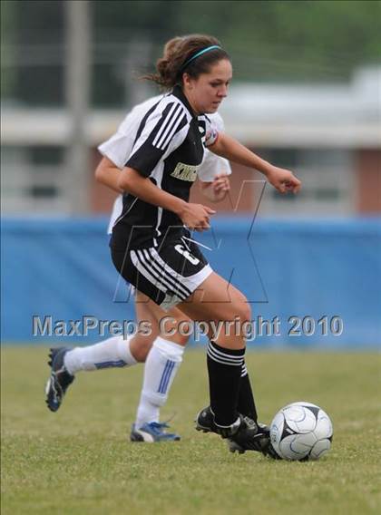 Thumbnail 1 in Clayton vs. Knightdale photogallery.