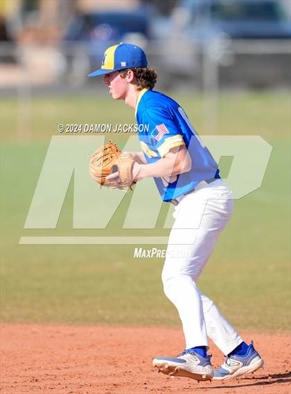 Thumbnail 1 in Moapa Valley vs Ogden (Cactus Classic Tournament) photogallery.