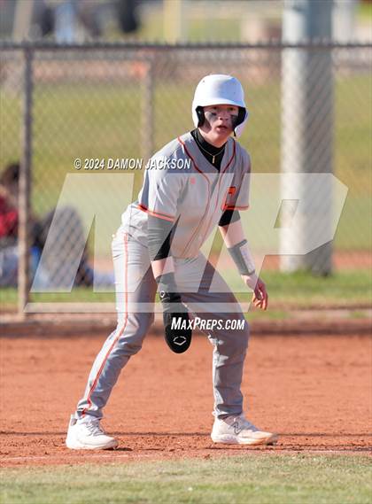 Thumbnail 3 in Moapa Valley vs Ogden (Cactus Classic Tournament) photogallery.