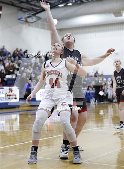 Thumbnail 2 in Circleville vs. Logan Elm (OHSAA D2 District Semifinal) photogallery.