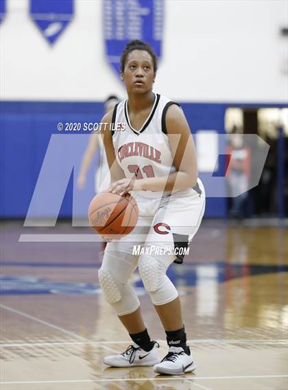 Thumbnail 2 in Circleville vs. Logan Elm (OHSAA D2 District Semifinal) photogallery.