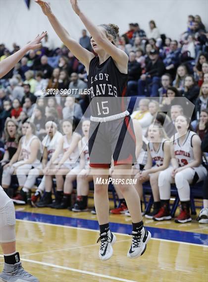 Thumbnail 2 in Circleville vs. Logan Elm (OHSAA D2 District Semifinal) photogallery.