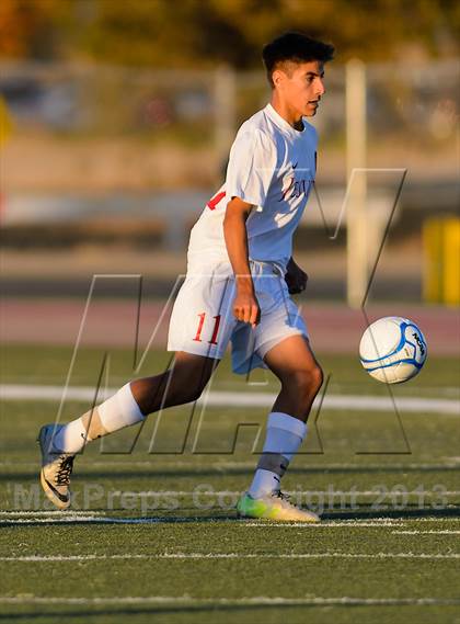 Thumbnail 3 in Jesuit vs. Granite Bay (CIF SJS D1 Final) photogallery.