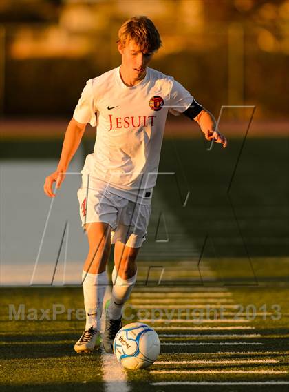Thumbnail 3 in Jesuit vs. Granite Bay (CIF SJS D1 Final) photogallery.