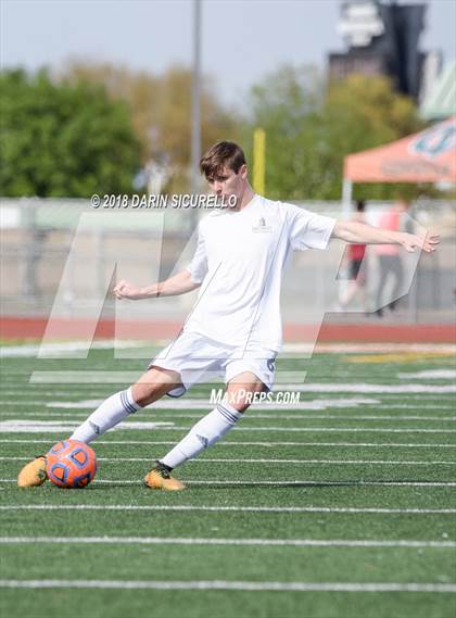 Thumbnail 3 in Brophy College Prep vs. Desert Vista (AIA 6A Final)  photogallery.