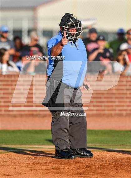Thumbnail 3 in Liberty-Eylau vs. Pleasant Grove photogallery.