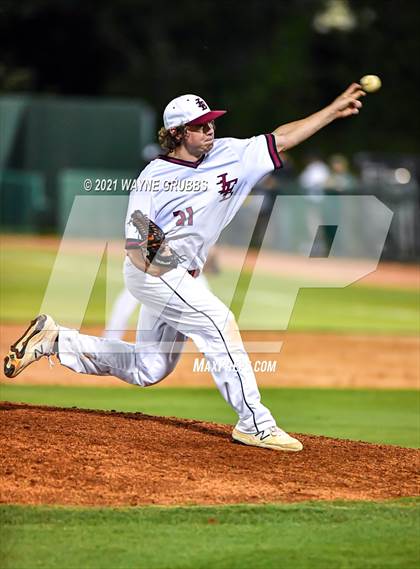 Thumbnail 2 in Liberty-Eylau vs. Pleasant Grove photogallery.