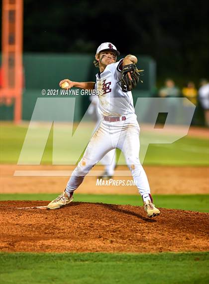 Thumbnail 2 in Liberty-Eylau vs. Pleasant Grove photogallery.