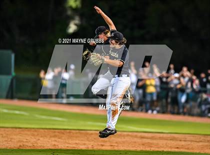 Thumbnail 2 in Liberty-Eylau vs. Pleasant Grove photogallery.