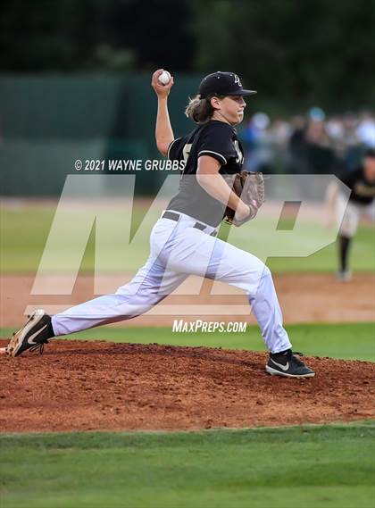 Thumbnail 3 in Liberty-Eylau vs. Pleasant Grove photogallery.