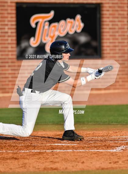 Thumbnail 1 in Liberty-Eylau vs. Pleasant Grove photogallery.