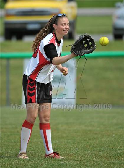 Thumbnail 3 in Floral Park vs. Franklin Academy (NYSPHSAA Class A Semifinal) photogallery.