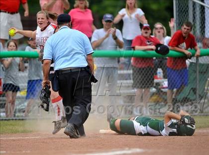 Thumbnail 3 in Floral Park vs. Franklin Academy (NYSPHSAA Class A Semifinal) photogallery.