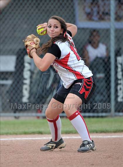 Thumbnail 1 in Floral Park vs. Franklin Academy (NYSPHSAA Class A Semifinal) photogallery.