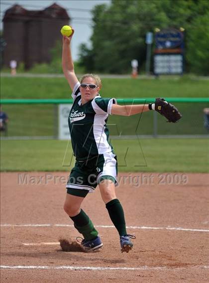 Thumbnail 3 in Floral Park vs. Franklin Academy (NYSPHSAA Class A Semifinal) photogallery.
