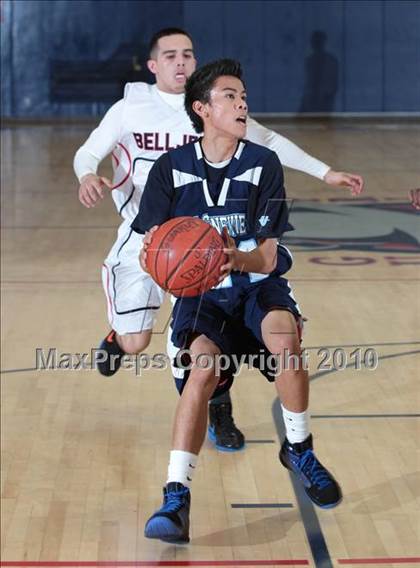 Thumbnail 3 in St. Genevieve @ Bellarmine-Jefferson photogallery.