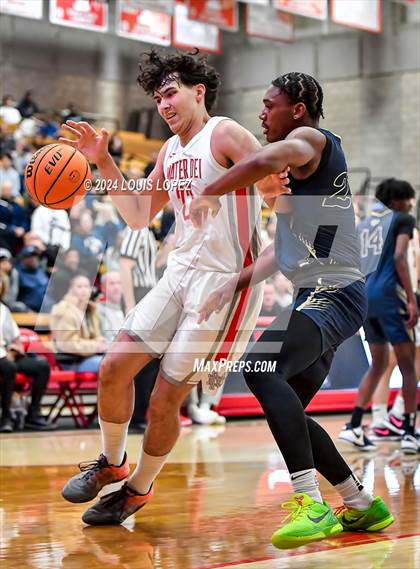 Thumbnail 2 in Notre Dame (SO) @ Mater Dei (CIF State SoCal DIV 1 Regional Playoff) photogallery.