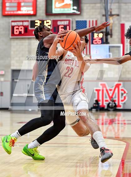 Thumbnail 1 in Notre Dame (SO) @ Mater Dei (CIF State SoCal DIV 1 Regional Playoff) photogallery.