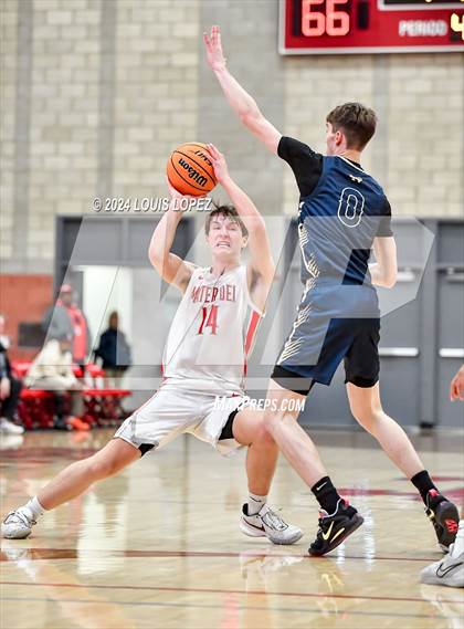 Thumbnail 1 in Notre Dame (SO) @ Mater Dei (CIF State SoCal DIV 1 Regional Playoff) photogallery.