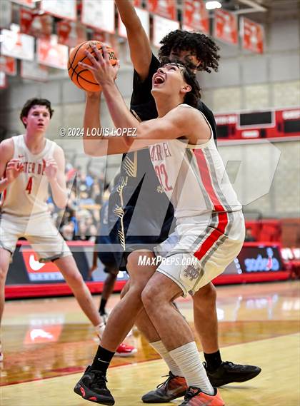 Thumbnail 1 in Notre Dame (SO) @ Mater Dei (CIF State SoCal DIV 1 Regional Playoff) photogallery.