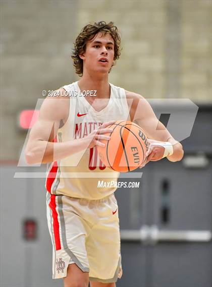Thumbnail 1 in Notre Dame (SO) @ Mater Dei (CIF State SoCal DIV 1 Regional Playoff) photogallery.