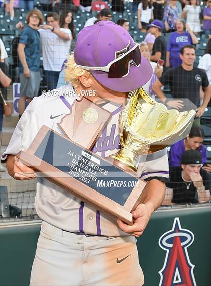 Thumbnail 1 in Northwest Christian vs. Valley Christian (AIA 3A Final - Awards) photogallery.