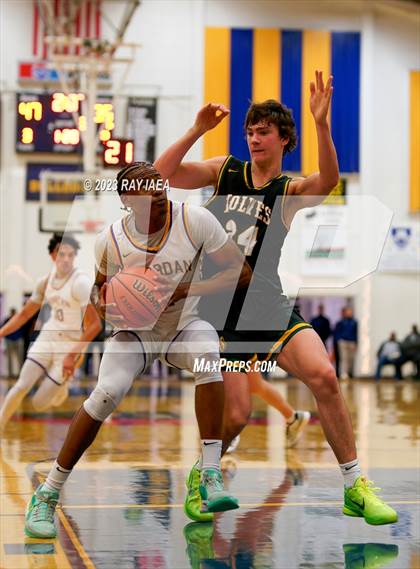 Thumbnail 2 in Archbishop Riordan vs. San Ramon Valley (Gridley Invitational Tournament) photogallery.