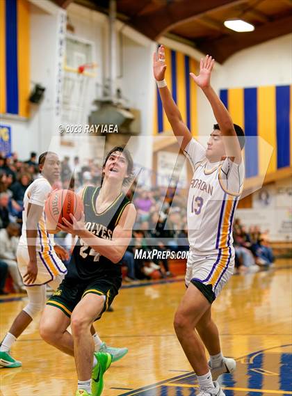 Thumbnail 2 in Archbishop Riordan vs. San Ramon Valley (Gridley Invitational Tournament) photogallery.