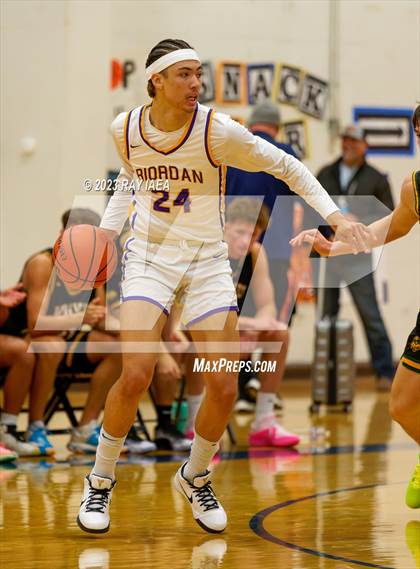 Thumbnail 1 in Archbishop Riordan vs. San Ramon Valley (Gridley Invitational Tournament) photogallery.