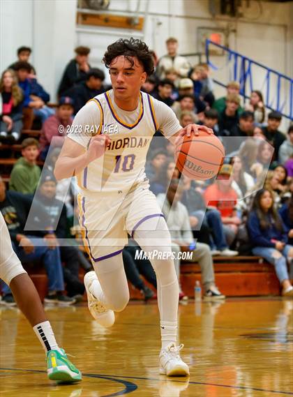 Thumbnail 2 in Archbishop Riordan vs. San Ramon Valley (Gridley Invitational Tournament) photogallery.