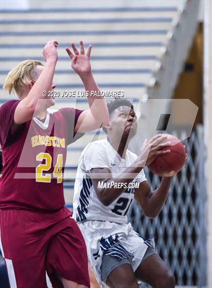 Thumbnail 2 in Barstow @ Silverado photogallery.