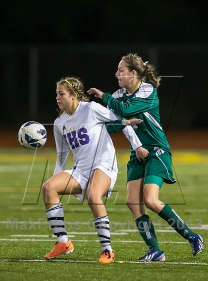 Thumbnail 2 in Skyline vs. Issaquah (WIAA 4A Quaterfinal)  photogallery.